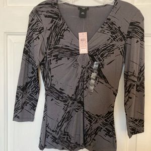 Ann Taylor Petite size XXS grey 3/4 sleeve blouse with v-neck and ruched detail